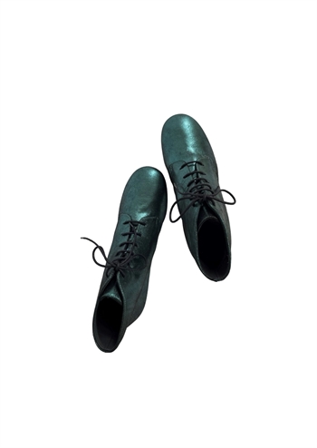 Grøn metallisk kort støvle med høj hæl fra Nordic ShoePeople